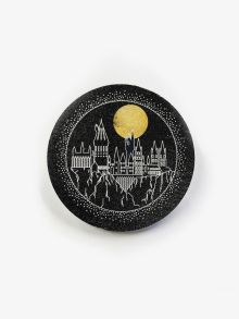 Деревянный значок. Хогвартс